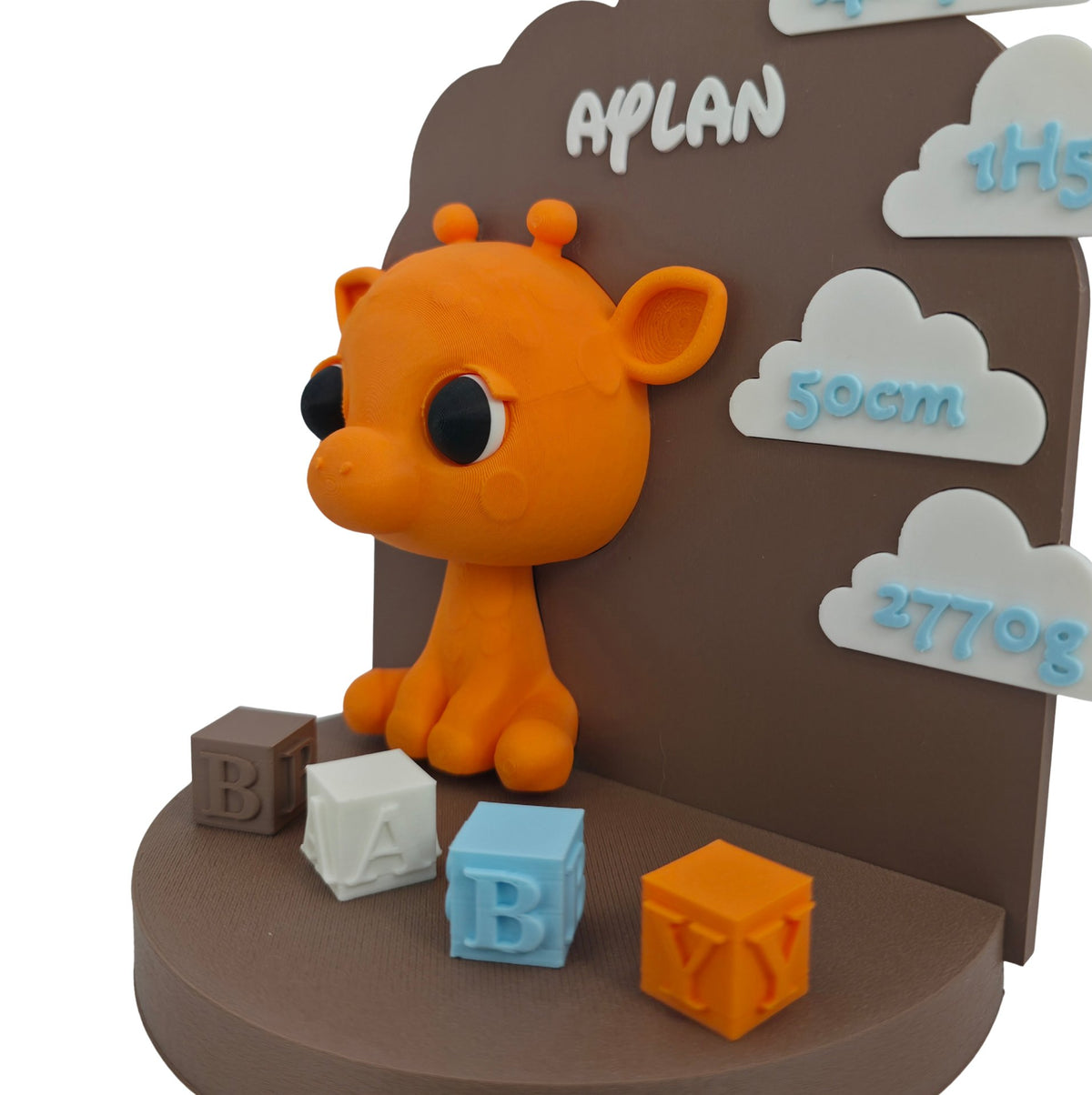 Décoration de naissance personnalisée avec girafe et prénom